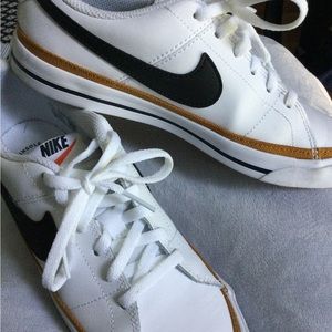 Nike Boys Court Legacy